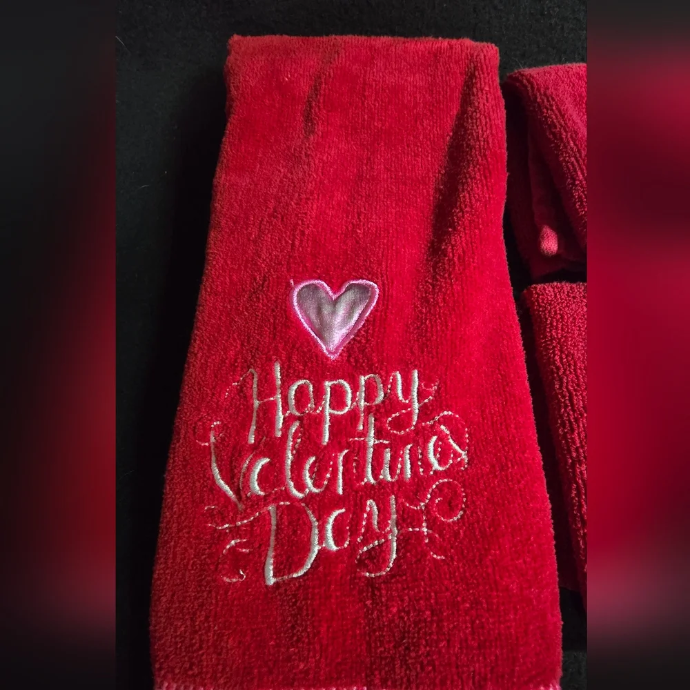 Target Red and Pink Valentine Hand Towel And Washcloths